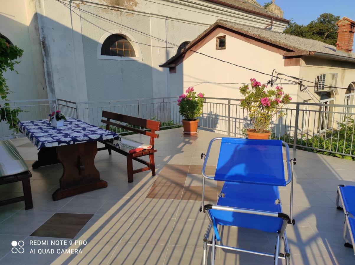 Apartman Elena Свети-Юрай Экстерьер фото